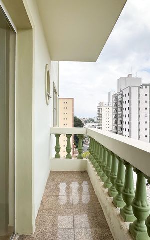 Apartamento para alugar com 79m², 2 quartos e 1 vagaSacada