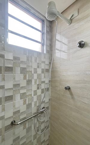 Apartamento à venda com 54m², 2 quartos e 1 vaga Apartamento à venda com 54m², 2 quartos e 1 vagaBanheiro