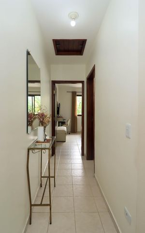 Casa à venda com 106m², 3 quartos e 2 vagas Casa à venda com 106m², 3 quartos e 2 vagasCorredor