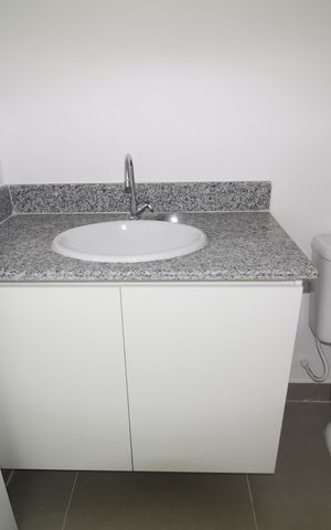 Apartamento à venda com 65m², 2 quartos e 1 vagaBanheiro Social