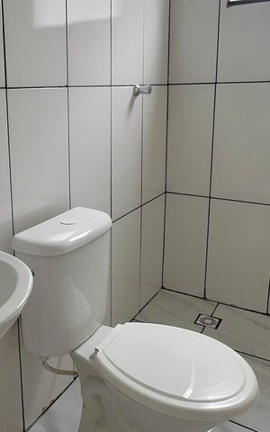 Casa para alugar com 65m², 2 quartos e 1 vaga Casa para alugar com 65m², 2 quartos e 1 vagaBanheiro 2