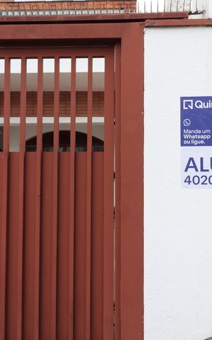 Casa para alugar com 262m², 4 quartos e 4 vagas