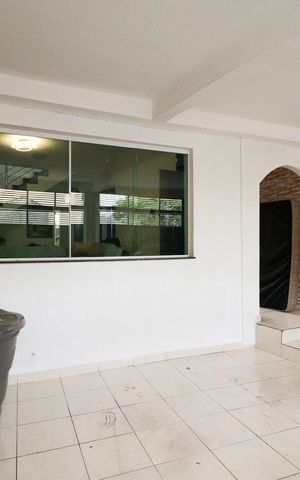 Casa à venda com 105m², 2 quartos e 2 vagas Casa à venda com 105m², 2 quartos e 2 vagasGaragem