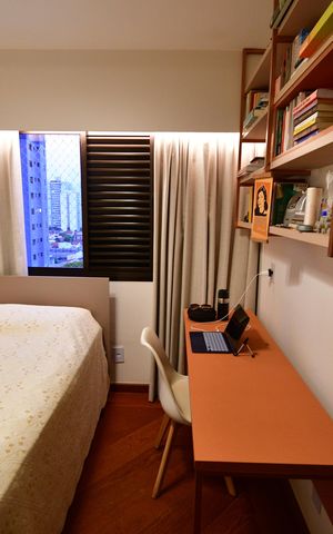 Apartamento à venda com 102m², 4 quartos e 2 vagasQuarto 2