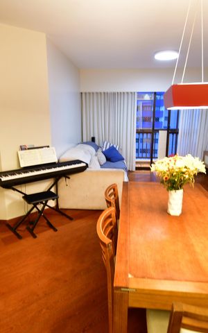 Apartamento à venda com 102m², 4 quartos e 2 vagasSala
