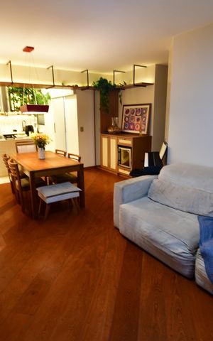 Apartamento à venda com 102m², 4 quartos e 2 vagasSala