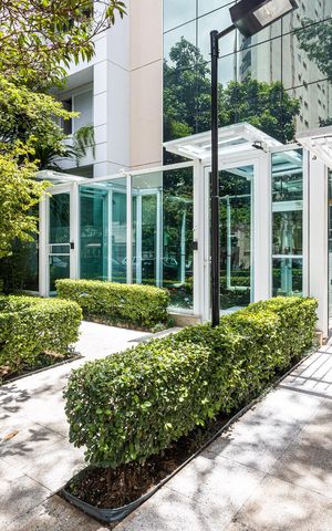 Apartamento à venda com 46m², 1 quarto e 2 vagasFachada