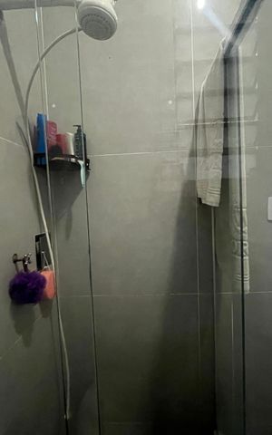 Casa de condomínio para alugar com 80m², 3 quartos e sem vaga Casa de condomínio para alugar com 80m², 3 quartos e sem vagaBanheiro social