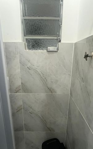 Casa de condomínio para alugar com 80m², 3 quartos e sem vaga Casa de condomínio para alugar com 80m², 3 quartos e sem vagaBanheiro de serviço