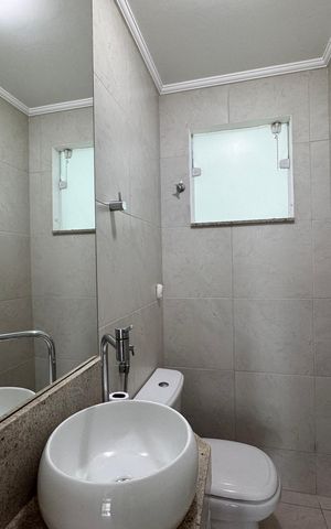 Casa de condomínio à venda com 250m², 5 quartos e 2 vagas Casa de condomínio à venda com 250m², 5 quartos e 2 vagasLavabo