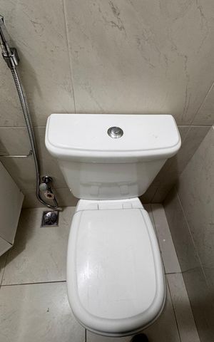 Casa de condomínio à venda com 250m², 5 quartos e 2 vagas Casa de condomínio à venda com 250m², 5 quartos e 2 vagasLavabo