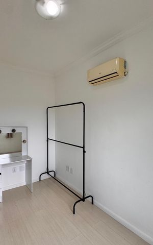 Casa de condomínio à venda com 250m², 5 quartos e 2 vagas Casa de condomínio à venda com 250m², 5 quartos e 2 vagasSuíte 3 (Canadense)