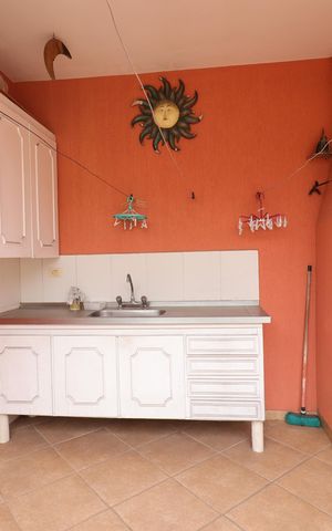 Casa à venda com 140m², 3 quartos e 2 vagasChurrasqueira