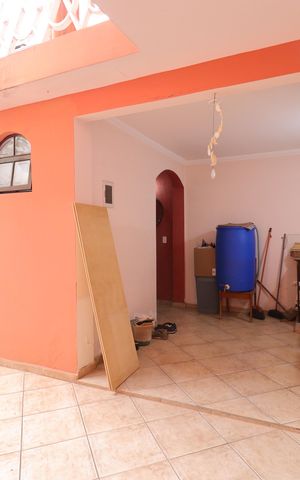 Casa à venda com 140m², 3 quartos e 2 vagasÁrea de Serviço