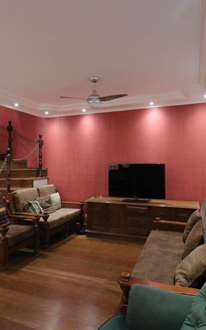 Casa à venda com 140m², 3 quartos e 2 vagasSala