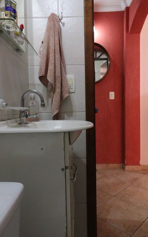 Casa à venda com 140m², 3 quartos e 2 vagasEdícula - Banheiro