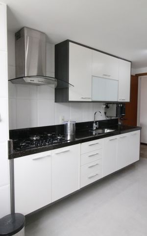 Apartamento para alugar com 172m², 4 quartos e 3 vagasCozinha