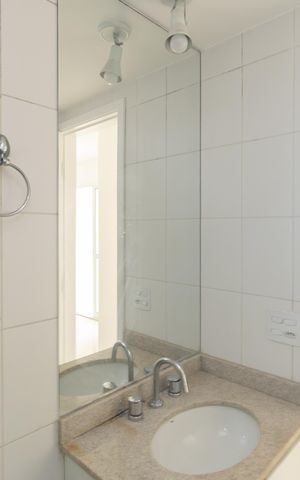 Apartamento para alugar com 72m², 3 quartos e 1 vaga Apartamento para alugar com 72m², 3 quartos e 1 vagaBanheiro