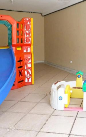 Casa de condomínio à venda com 100m², 3 quartos e 2 vagas Casa de condomínio à venda com 100m², 3 quartos e 2 vagasÁrea comum