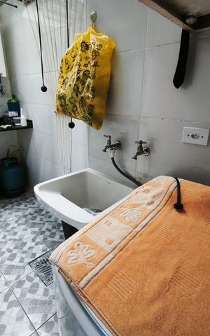 Casa de condomínio à venda com 100m², 3 quartos e 2 vagas Casa de condomínio à venda com 100m², 3 quartos e 2 vagasÁrea de serviço