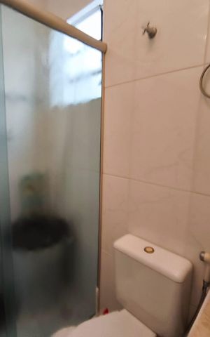 Casa de condomínio à venda com 100m², 3 quartos e 2 vagas Casa de condomínio à venda com 100m², 3 quartos e 2 vagasBanheiro social