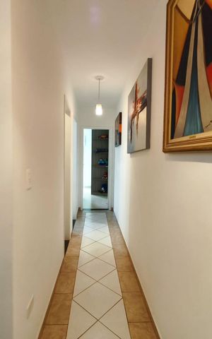 Casa de condomínio à venda com 100m², 3 quartos e 2 vagas Casa de condomínio à venda com 100m², 3 quartos e 2 vagasCorredor