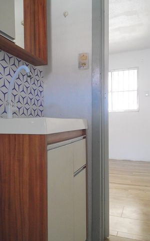 Casa para alugar com 56m², 2 quartos e 1 vagaBanheiro