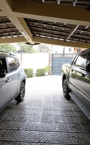 Casa à venda com 549m², 6 quartos e 4 vagasGaragem