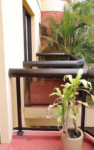 Casa à venda com 549m², 6 quartos e 4 vagasVaranda Quarto 2