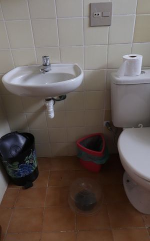 Casa à venda com 549m², 6 quartos e 4 vagasBanheiro de serviço