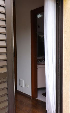 Casa à venda com 549m², 6 quartos e 4 vagasVaranda Suíte 2