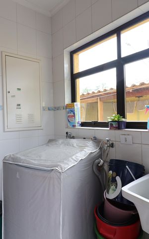 Casa à venda com 549m², 6 quartos e 4 vagasÁrea de Serviço