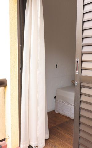 Casa à venda com 549m², 6 quartos e 4 vagasVaranda Quarto 