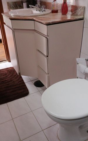Casa à venda com 549m², 6 quartos e 4 vagasBanheiro Suíte 2