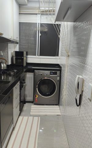 Apartamento à venda com 42m², 2 quartos e 1 vaga Apartamento à venda com 42m², 2 quartos e 1 vagaÁrea de serviço