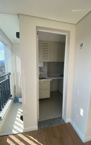 Apartamento para alugar com 70m², 2 quartos e 1 vaga Apartamento para alugar com 70m², 2 quartos e 1 vagaVaranda