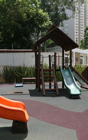 Apartamento à venda com 170m², 3 quartos e 3 vagasÁrea comum - Playground
