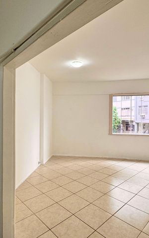 Apartamento à venda com 83m², 1 quarto e sem vaga
