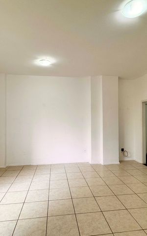 Apartamento à venda com 83m², 1 quarto e sem vaga