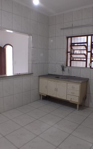 Casa para alugar com 125m², 2 quartos e 2 vagas Casa para alugar com 125m², 2 quartos e 2 vagasCozinha