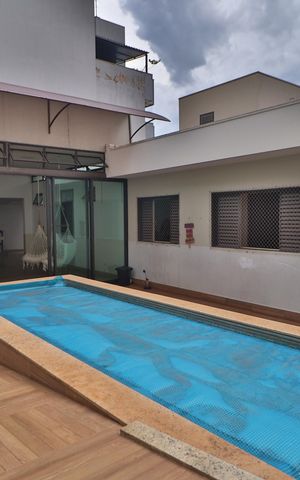 Casa para alugar com 350m², 4 quartos e 4 vagasPiscina