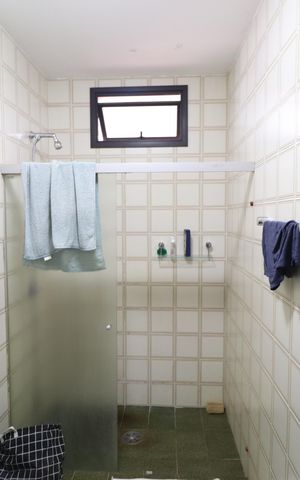 Casa para alugar com 350m², 4 quartos e 4 vagasBanheiro Social