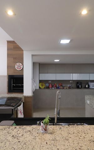 Casa para alugar com 350m², 4 quartos e 4 vagasCozinha