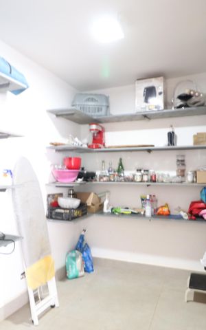Casa para alugar com 350m², 4 quartos e 4 vagasDispensa