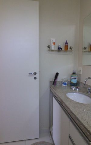 Apartamento à venda com 136m², 3 quartos e 2 vagasBanheiro da Suíte 