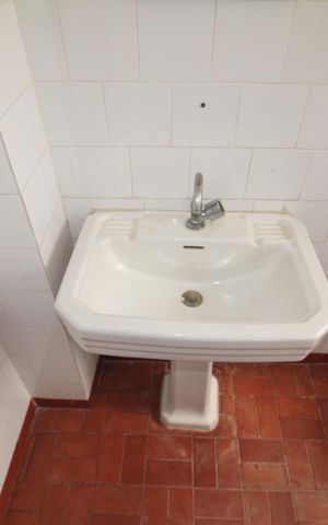 Apartamento para alugar com 63m², 2 quartos e sem vagaBanheiro