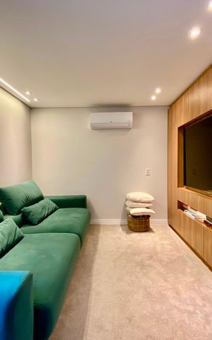 Apartamento à venda com 115m², 2 quartos e 1 vaga Apartamento à venda com 115m², 2 quartos e 1 vagaSala