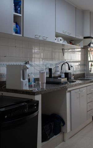 Apartamento à venda com 90m², 2 quartos e 2 vagas Apartamento à venda com 90m², 2 quartos e 2 vagasCozinha