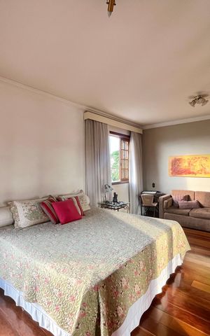 Casa à venda com 400m², 3 quartos e 3 vagasSuíte