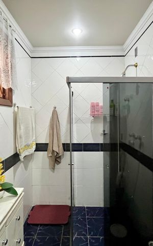 Casa à venda com 400m², 3 quartos e 3 vagasBanheiro